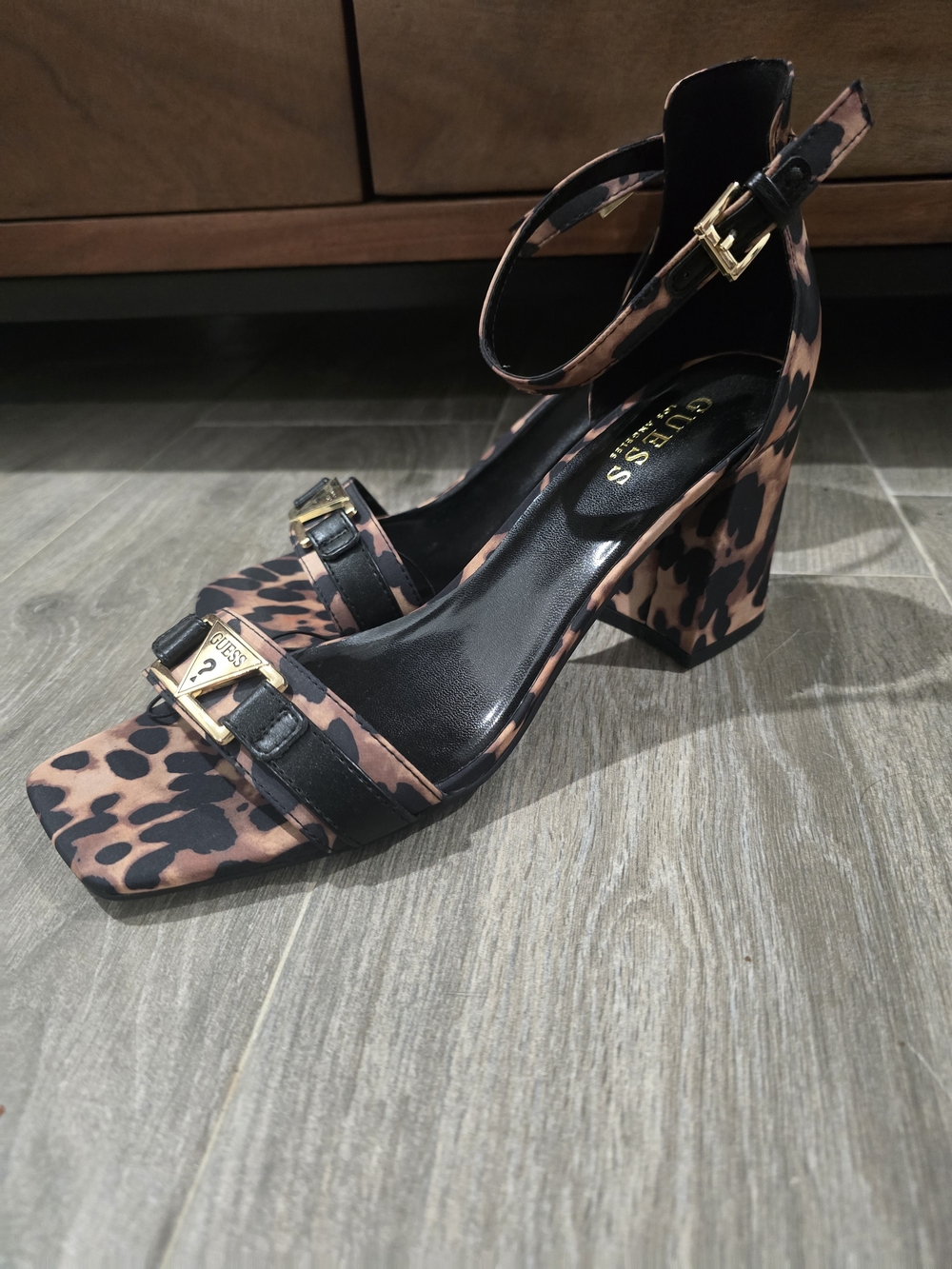 GUESS Womens Block Heels In Cheetah Sz 11